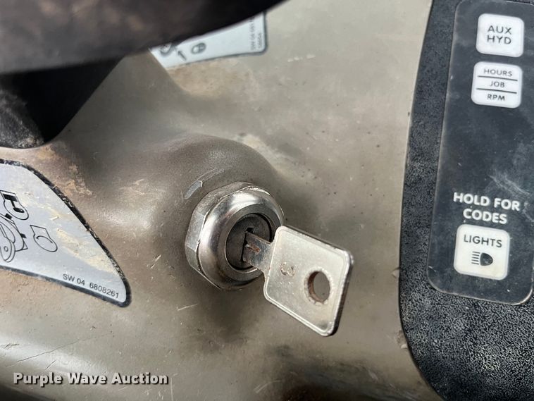 image for item LA9828 2004 Bobcat 430G ZHS  mini excavator