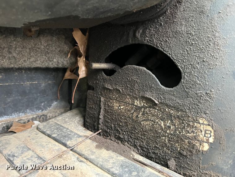 image for item LA9828 2004 Bobcat 430G ZHS  mini excavator