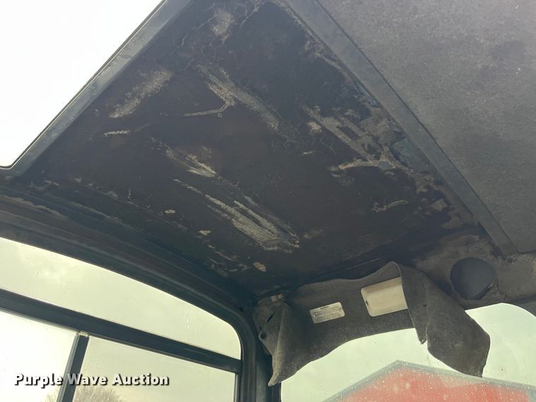 image for item LA9828 2004 Bobcat 430G ZHS  mini excavator