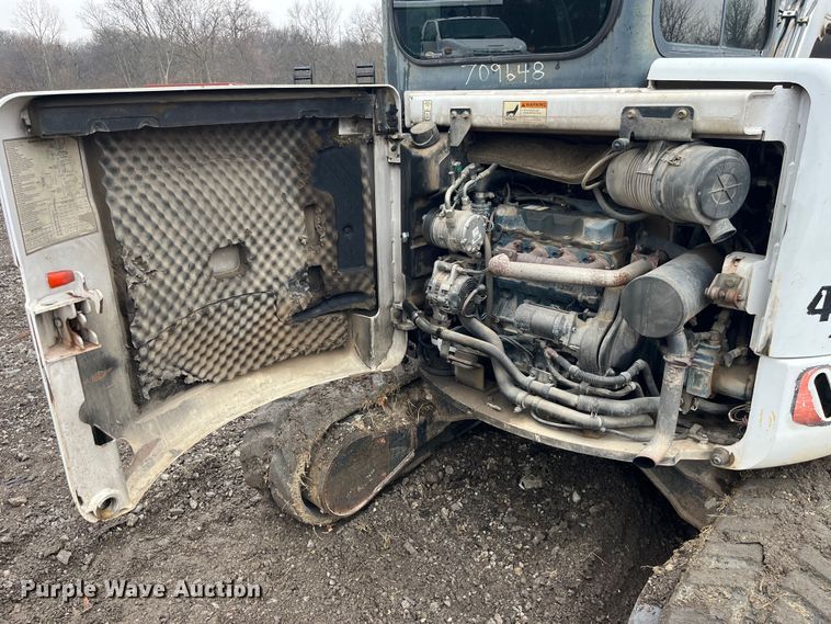 image for item LA9828 2004 Bobcat 430G ZHS  mini excavator