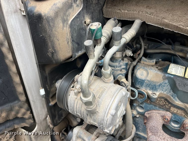 image for item LA9828 2004 Bobcat 430G ZHS  mini excavator