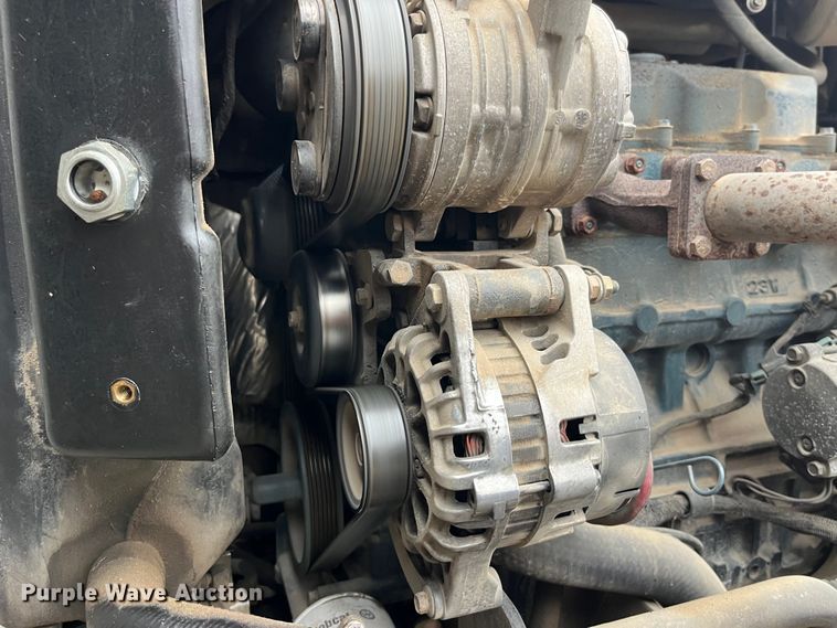 image for item LA9828 2004 Bobcat 430G ZHS  mini excavator