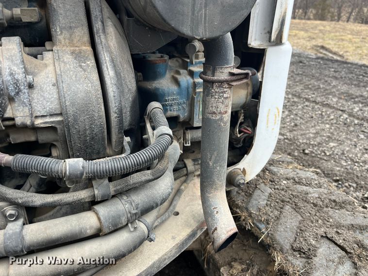 image for item LA9828 2004 Bobcat 430G ZHS  mini excavator