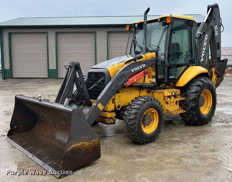 image for item LA9829 2006 Volvo BL70  backhoe