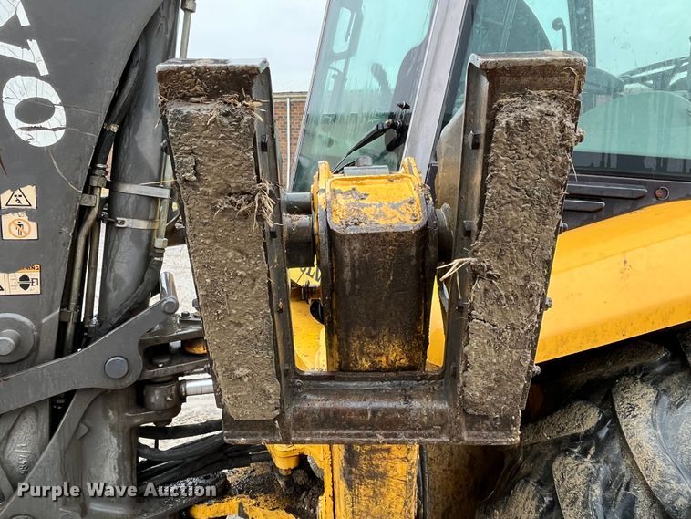 image for item LA9829 2006 Volvo BL70  backhoe
