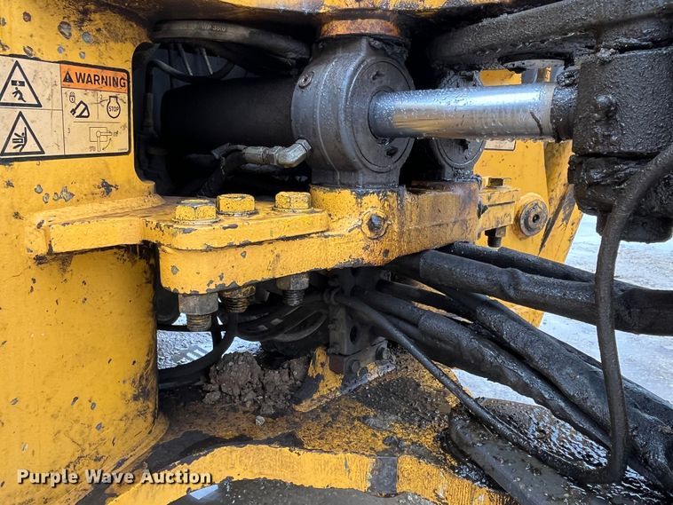 image for item LA9829 2006 Volvo BL70  backhoe