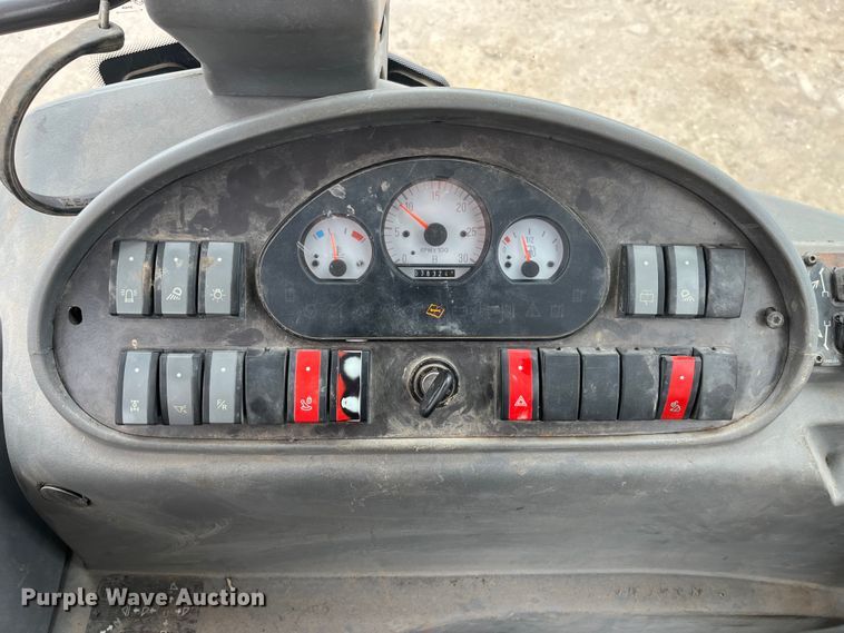 image for item LA9829 2006 Volvo BL70  backhoe