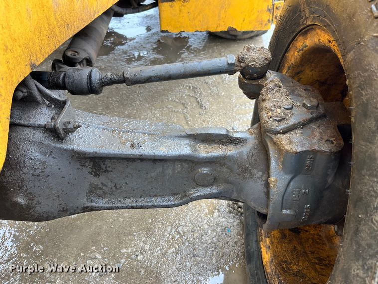 image for item LA9829 2006 Volvo BL70  backhoe