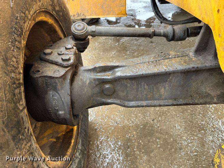 image for item LA9829 2006 Volvo BL70  backhoe