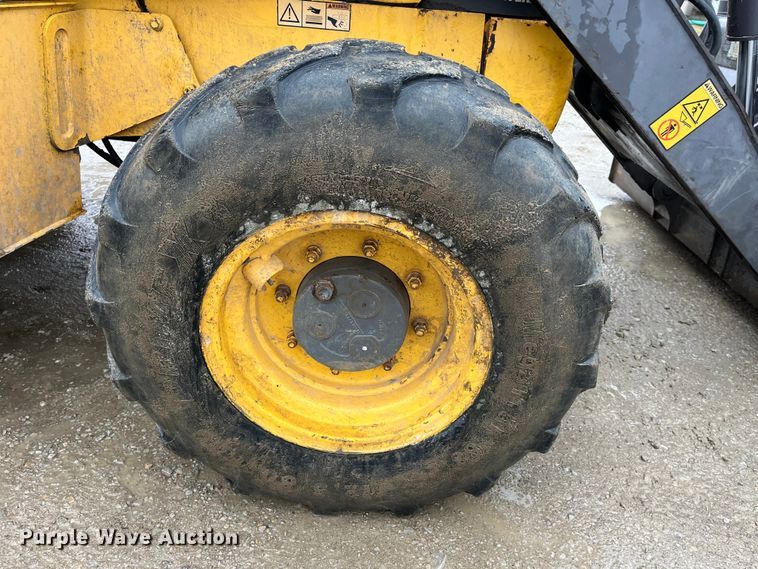 image for item LA9829 2006 Volvo BL70  backhoe