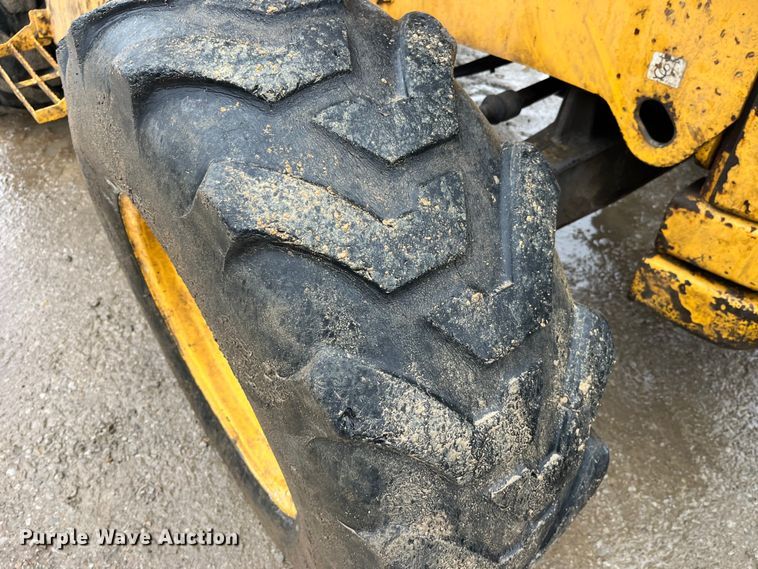 image for item LA9829 2006 Volvo BL70  backhoe