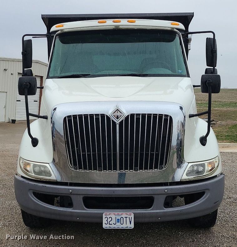 image for item LH9925 2007 International 8600  dump truck