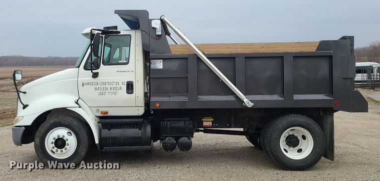 image for item LH9925 2007 International 8600  dump truck