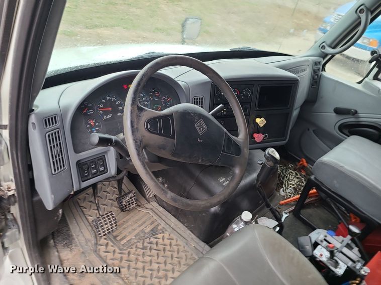 image for item LH9925 2007 International 8600  dump truck