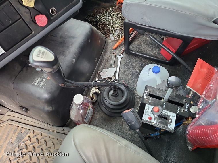 image for item LH9925 2007 International 8600  dump truck