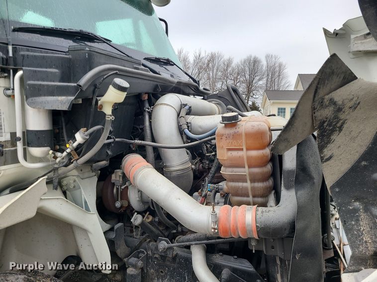 image for item LH9925 2007 International 8600  dump truck