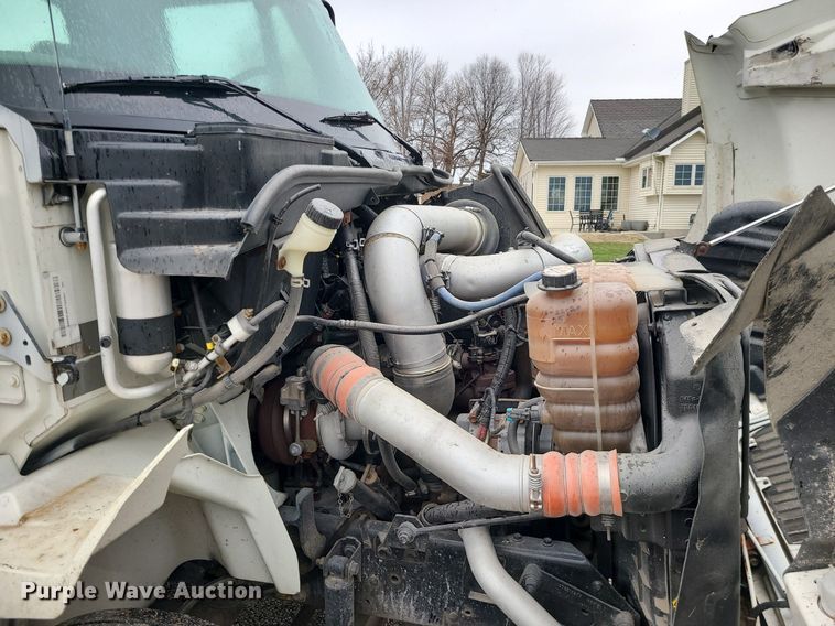 image for item LH9925 2007 International 8600  dump truck