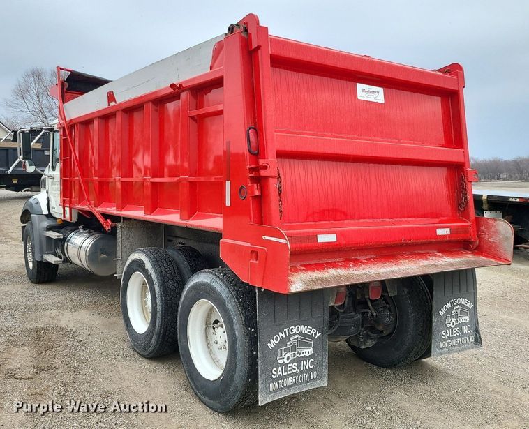 image for item LH9926 2006 Mack CT713  dump truck