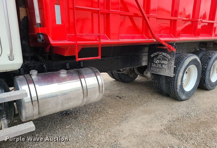 image for item LH9926 2006 Mack CT713  dump truck