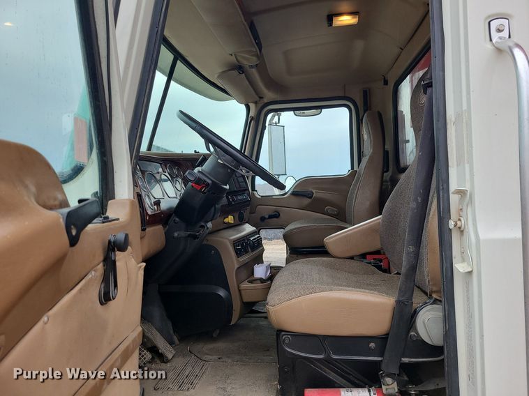 image for item LH9926 2006 Mack CT713  dump truck