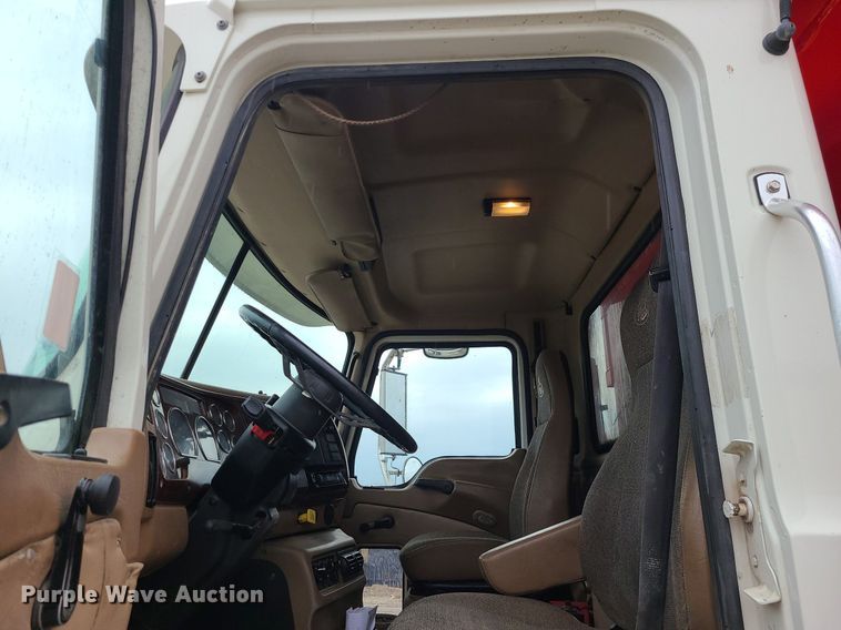 image for item LH9926 2006 Mack CT713  dump truck