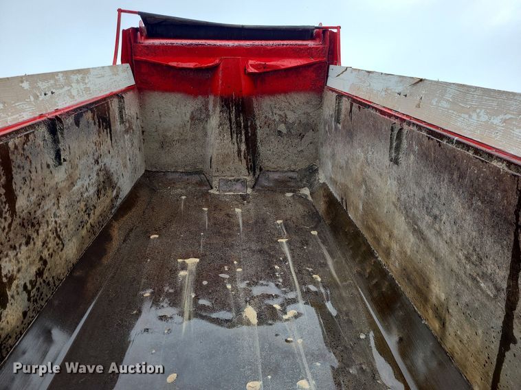 image for item LH9926 2006 Mack CT713  dump truck