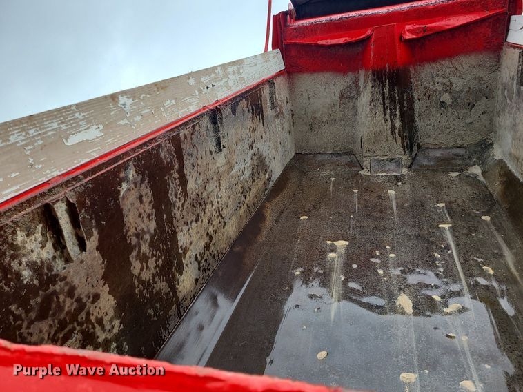 image for item LH9926 2006 Mack CT713  dump truck