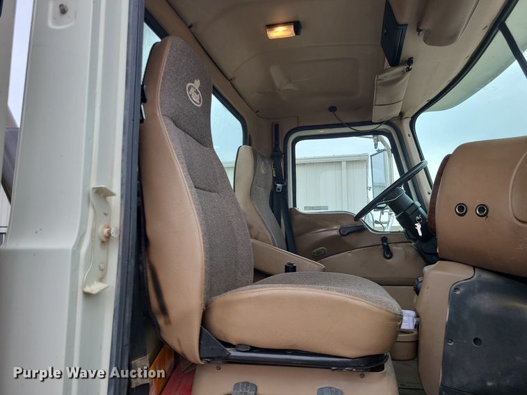 image for item LH9926 2006 Mack CT713  dump truck