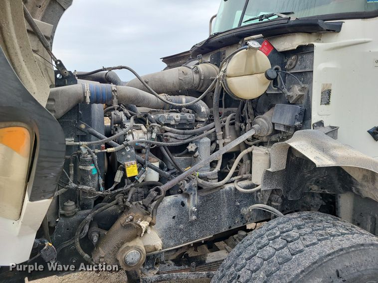 image for item LH9926 2006 Mack CT713  dump truck
