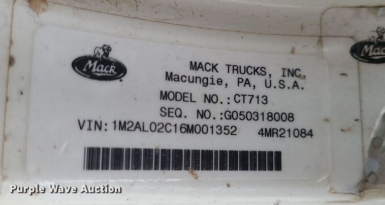 image for item LH9926 2006 Mack CT713  dump truck