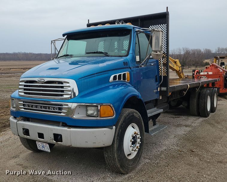 image for item LH9927 2007 Sterling Acterra  flatbed truck