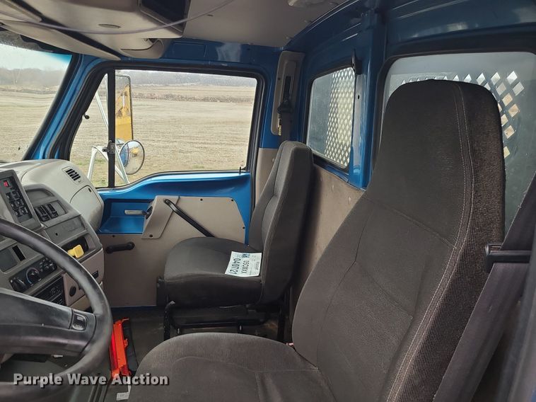 image for item LH9927 2007 Sterling Acterra  flatbed truck