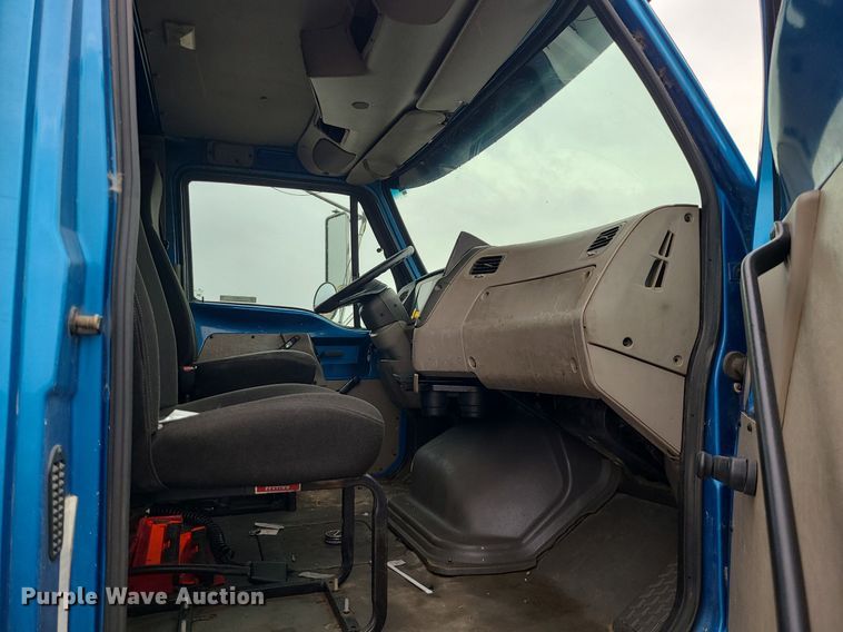 image for item LH9927 2007 Sterling Acterra  flatbed truck