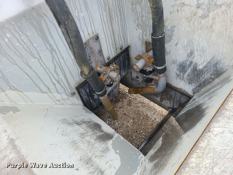 image for item LH9928 Phoenix 6500  curb machine