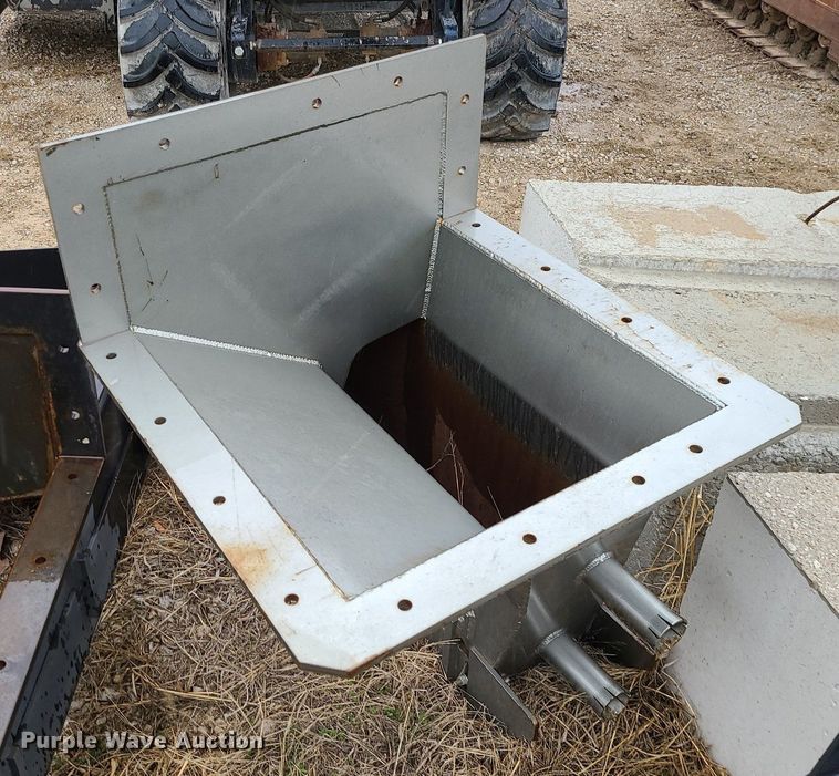 image for item LH9928 Phoenix 6500  curb machine