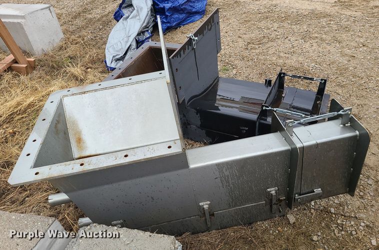 image for item LH9928 Phoenix 6500  curb machine