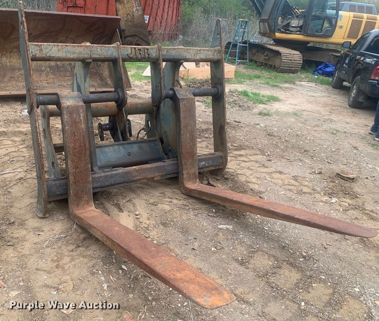 image for item LI9119 JRB  56" L forks