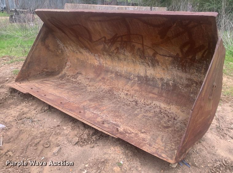 image for item LI9120 Pemberton 18584 MEGA2503-GRB  107" L bucket