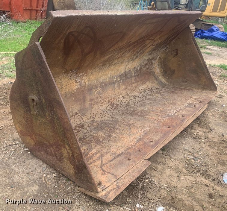 image for item LI9120 Pemberton 18584 MEGA2503-GRB  107" L bucket