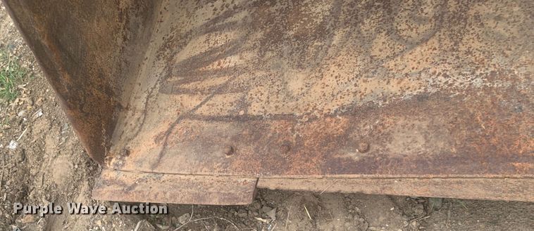 image for item LI9120 Pemberton 18584 MEGA2503-GRB  107" L bucket