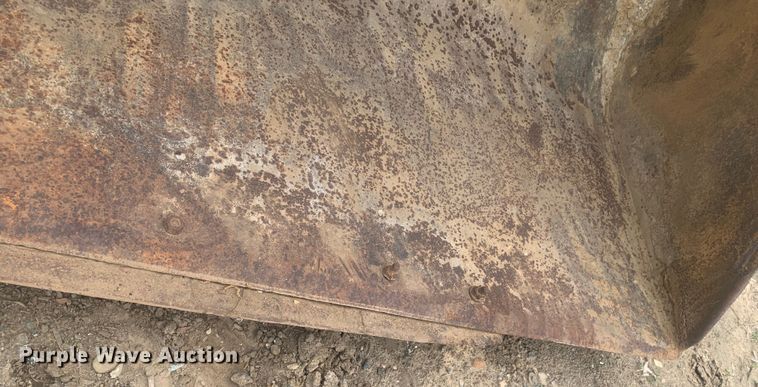 image for item LI9120 Pemberton 18584 MEGA2503-GRB  107" L bucket