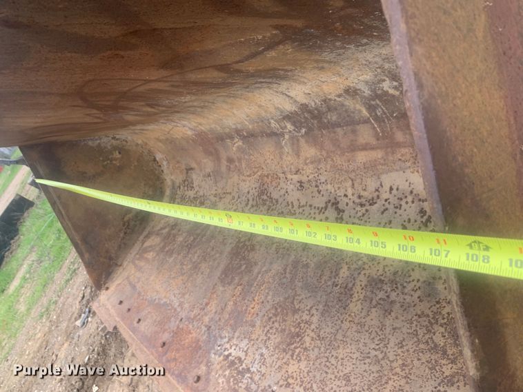 image for item LI9120 Pemberton 18584 MEGA2503-GRB  107" L bucket