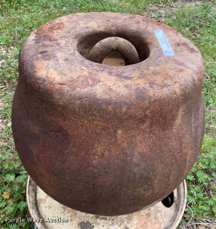 image for item LI9124 Wrecking ball