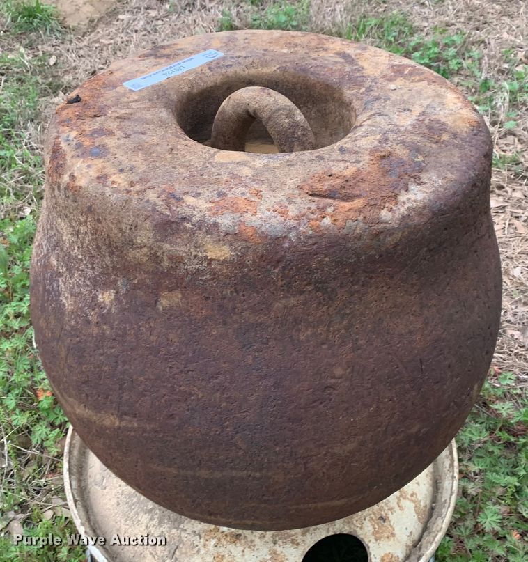 image for item LI9124 Wrecking ball