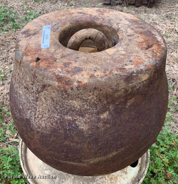 image for item LI9124 Wrecking ball