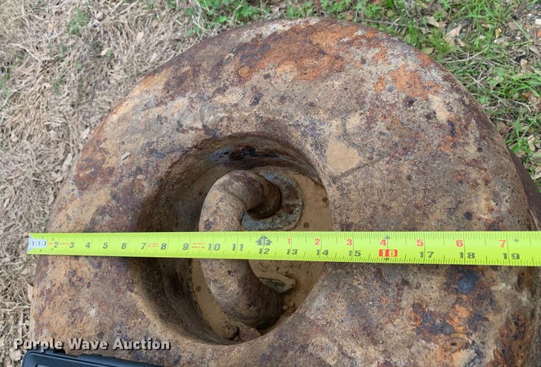 image for item LI9124 Wrecking ball