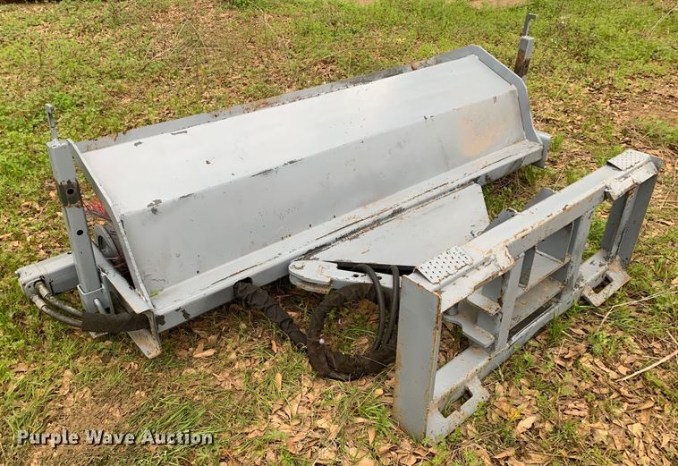 image for item LI9126 Versatech HD 8MSY-475-E2-G-S  skid steer boom