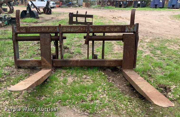 image for item LI9127 Mah  71" L forks