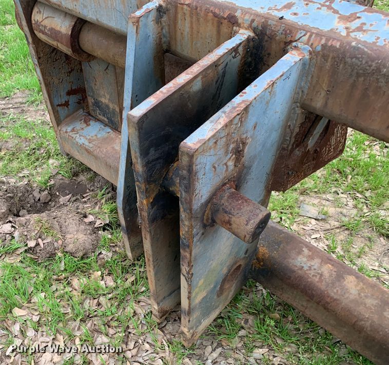 image for item LI9127 Mah  71" L forks