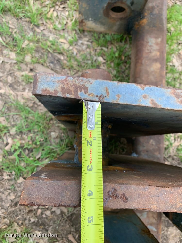 image for item LI9127 Mah  71" L forks